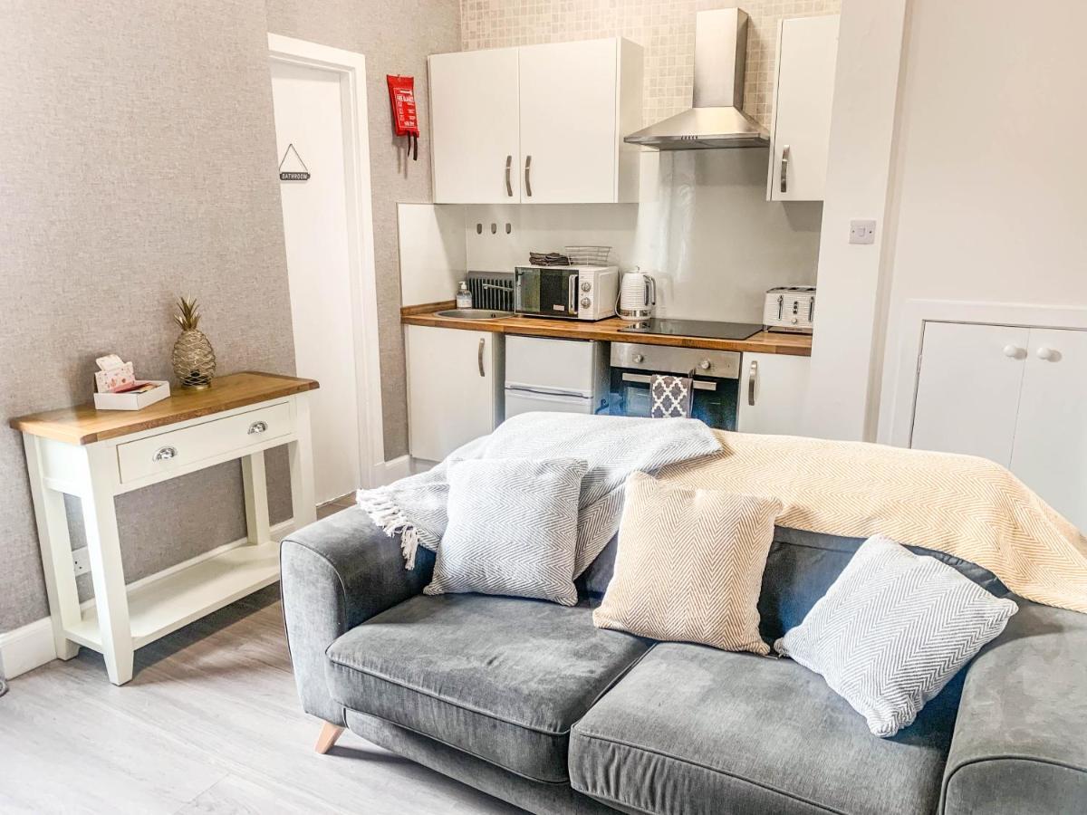 The Rosebery Retreat By The Castle 1-Bed Apartment إينفيرنيس المظهر الخارجي الصورة