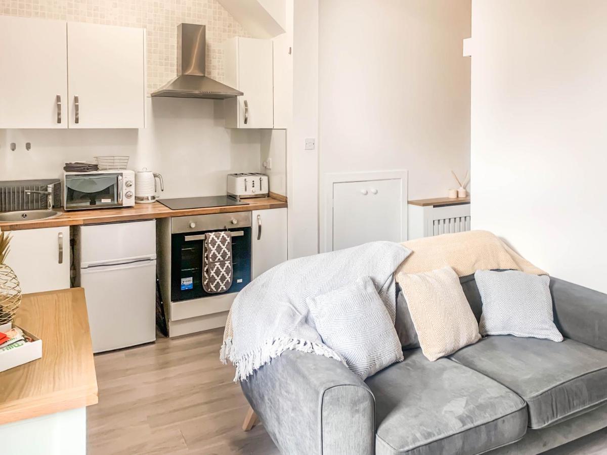 The Rosebery Retreat By The Castle 1-Bed Apartment إينفيرنيس المظهر الخارجي الصورة