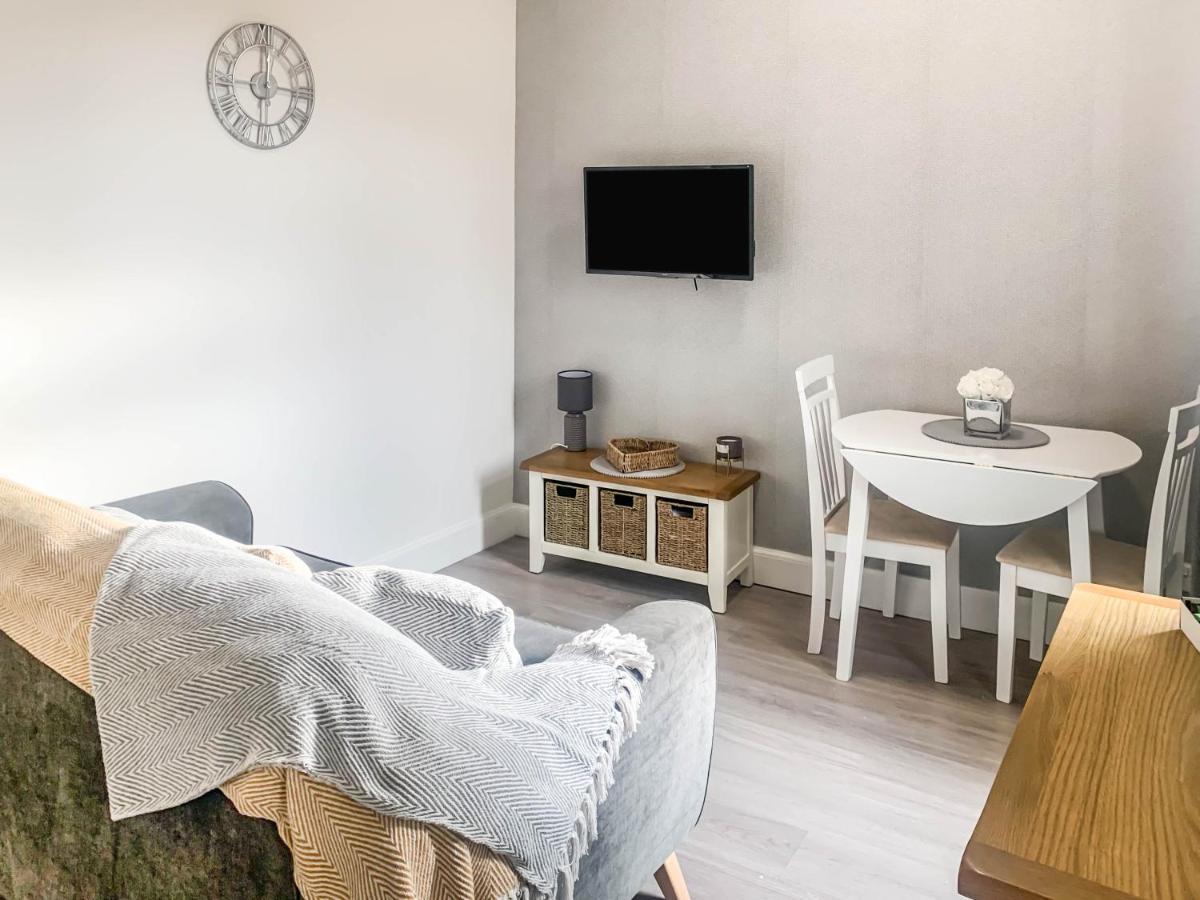 The Rosebery Retreat By The Castle 1-Bed Apartment إينفيرنيس المظهر الخارجي الصورة