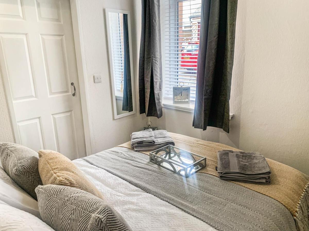 The Rosebery Retreat By The Castle 1-Bed Apartment إينفيرنيس المظهر الخارجي الصورة