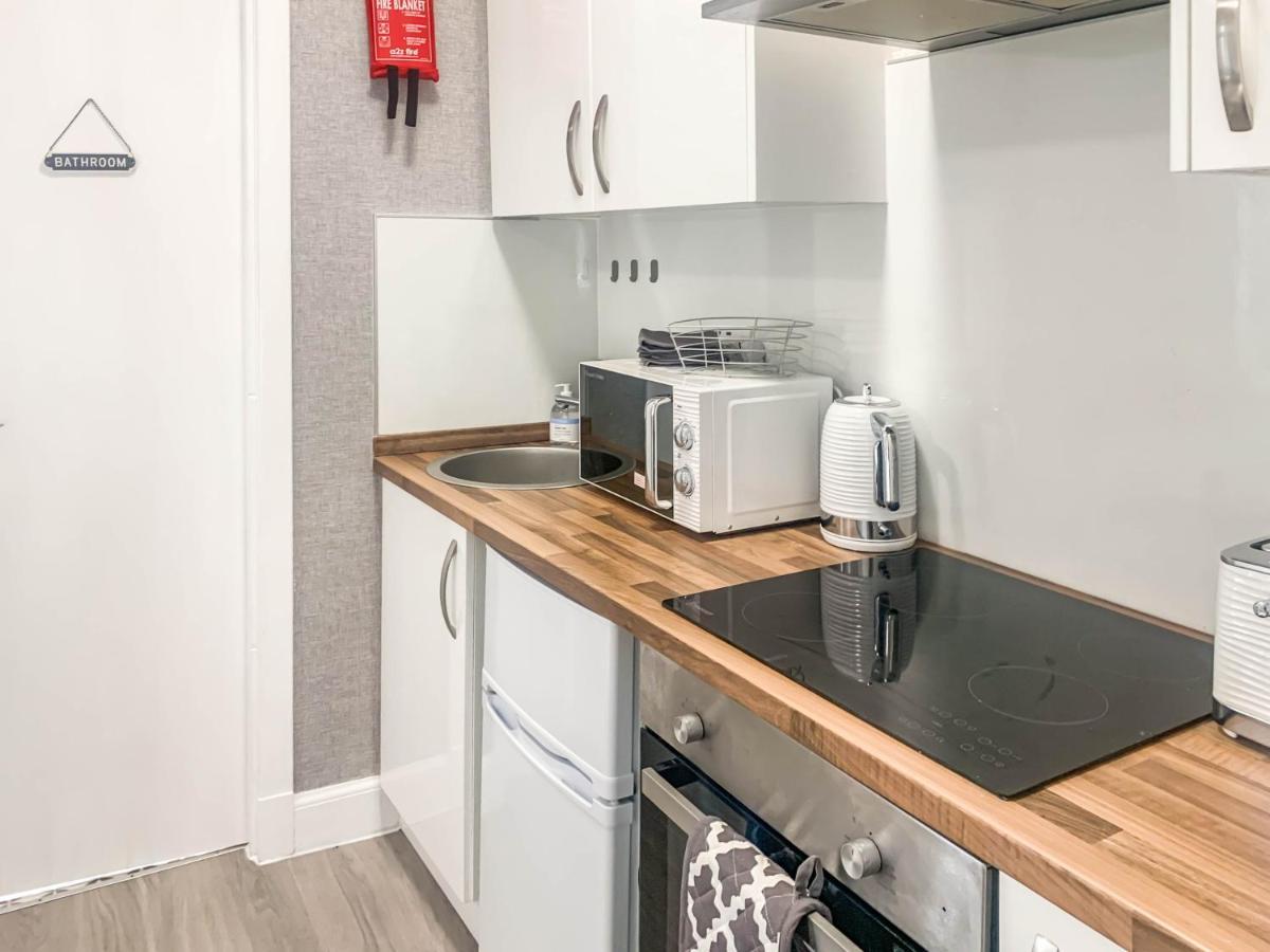 The Rosebery Retreat By The Castle 1-Bed Apartment إينفيرنيس المظهر الخارجي الصورة