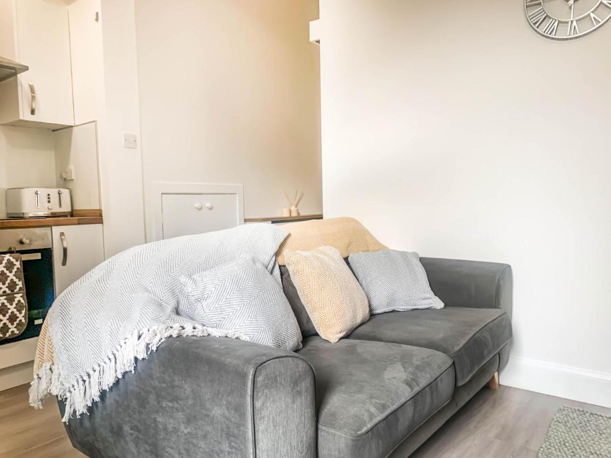 The Rosebery Retreat By The Castle 1-Bed Apartment إينفيرنيس المظهر الخارجي الصورة