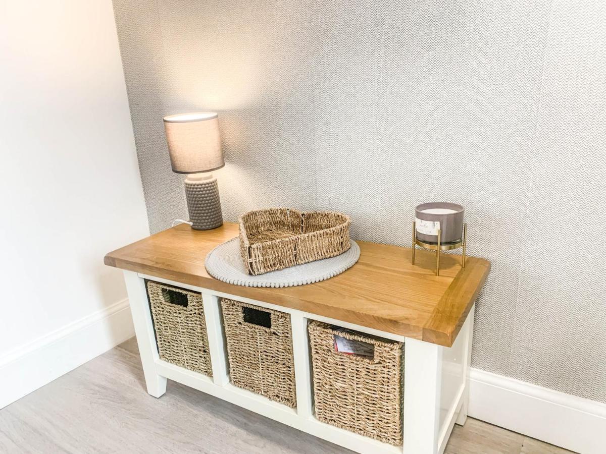 The Rosebery Retreat By The Castle 1-Bed Apartment إينفيرنيس المظهر الخارجي الصورة