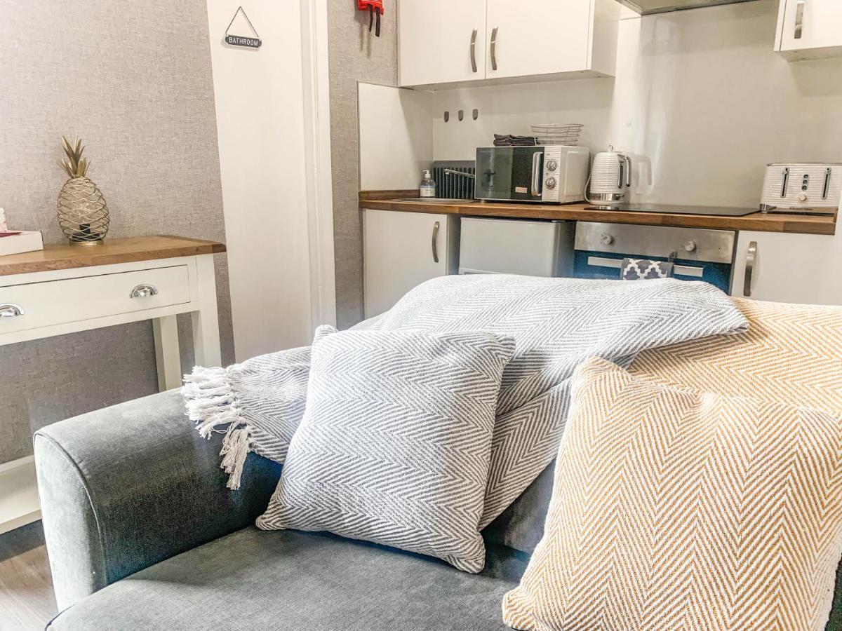 The Rosebery Retreat By The Castle 1-Bed Apartment إينفيرنيس المظهر الخارجي الصورة